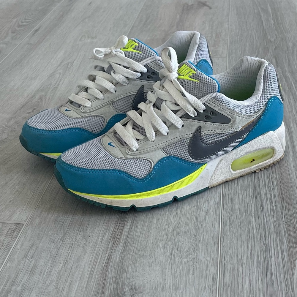 Nike shoes